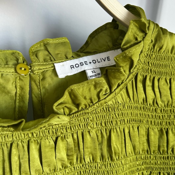 Used green satin blouse. - Picture 2 of 2